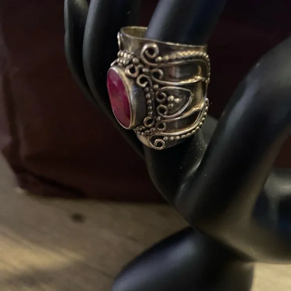 Elegant extra Wide Silver Band stamped “India 925 “Ruby Gemstone Ring - Picture 2 of 6